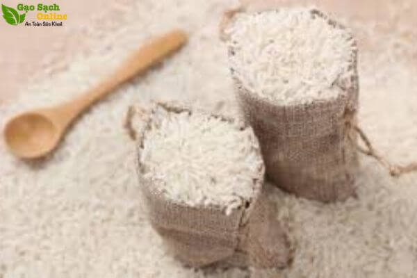 Ăn gạo sống có tốt không? Gạo sống có ăn được không?